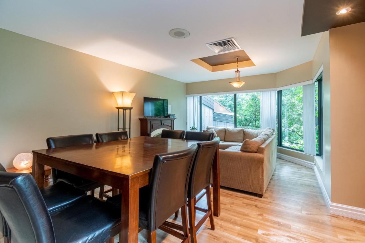 Condo Avec Parc Aquatique ! Beaupré Eksteriør billede