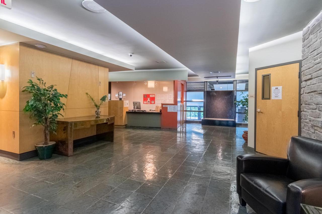 Condo Avec Parc Aquatique ! Beaupré Eksteriør billede